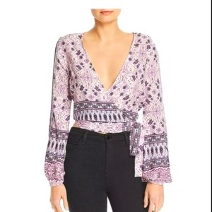 En Crème Womens Cropped Printed Bishop top